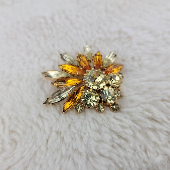 1950's Yellow and Bronze Rhinestone Spray Pin - Picture 2 of 4